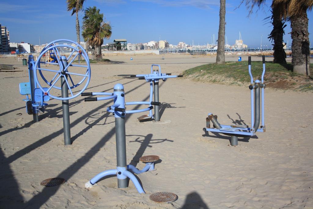 Apartamento Berry Playa Naufragos Torrevieja Zewnętrze zdjęcie